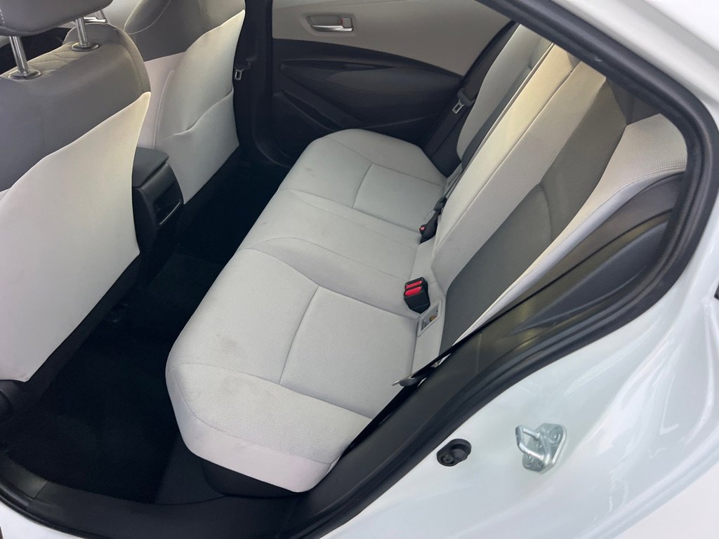 Used 2021 Toyota Corolla LE image 13