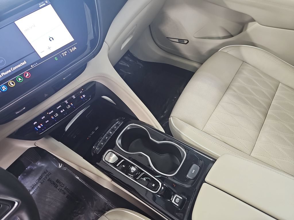 Used 2021 Buick Envision Avenir w/ Technology Package II AWD/4WD image 27