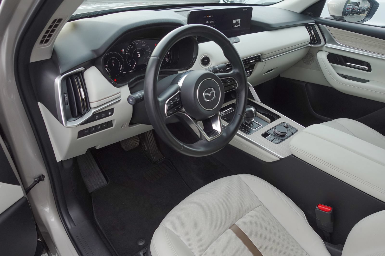 Certified 2024 MAZDA CX-90 Plug-In Hybrid w/ Premium Plus AWD/4WD image 12