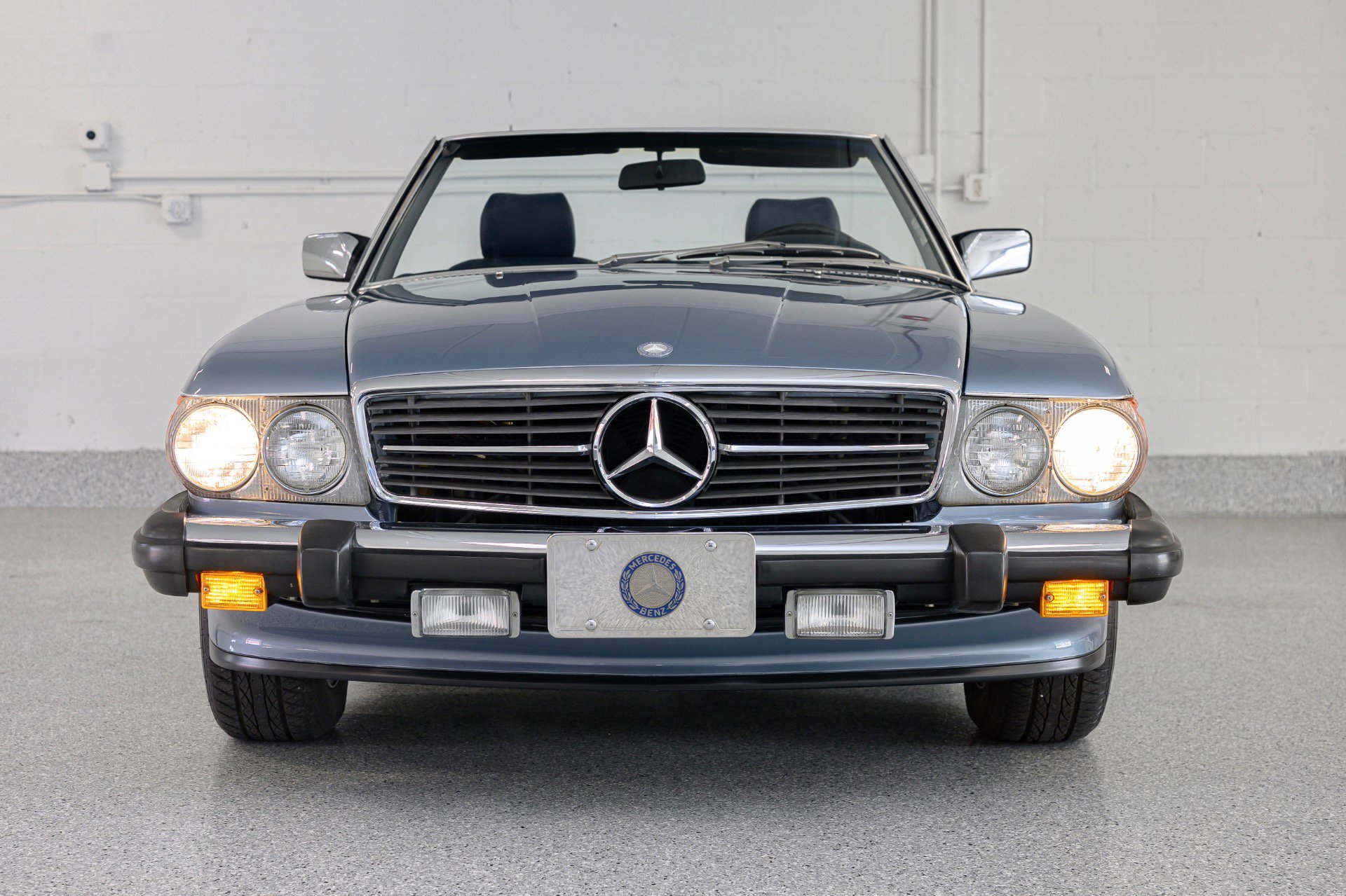 Used 1987 Mercedes-Benz 560 SL image 9