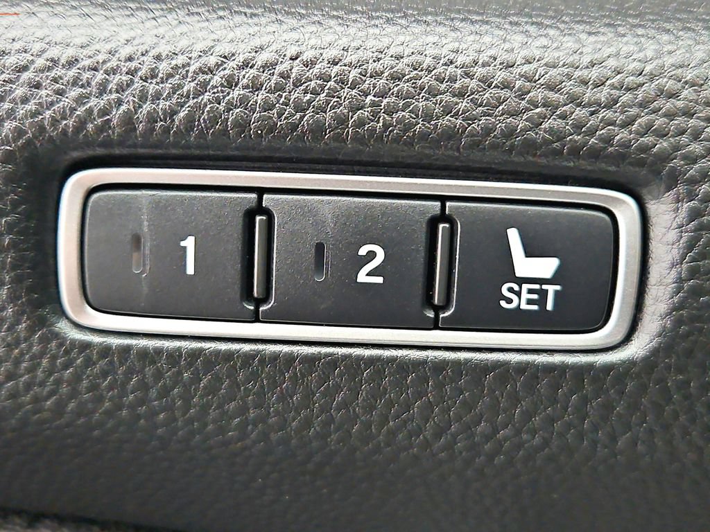 Used 2021 Honda Accord EX-L image 31