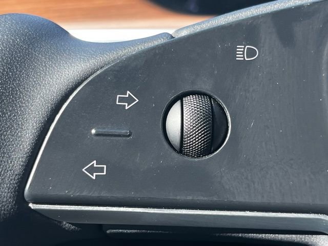 Used 2023 Tesla Model X image 16