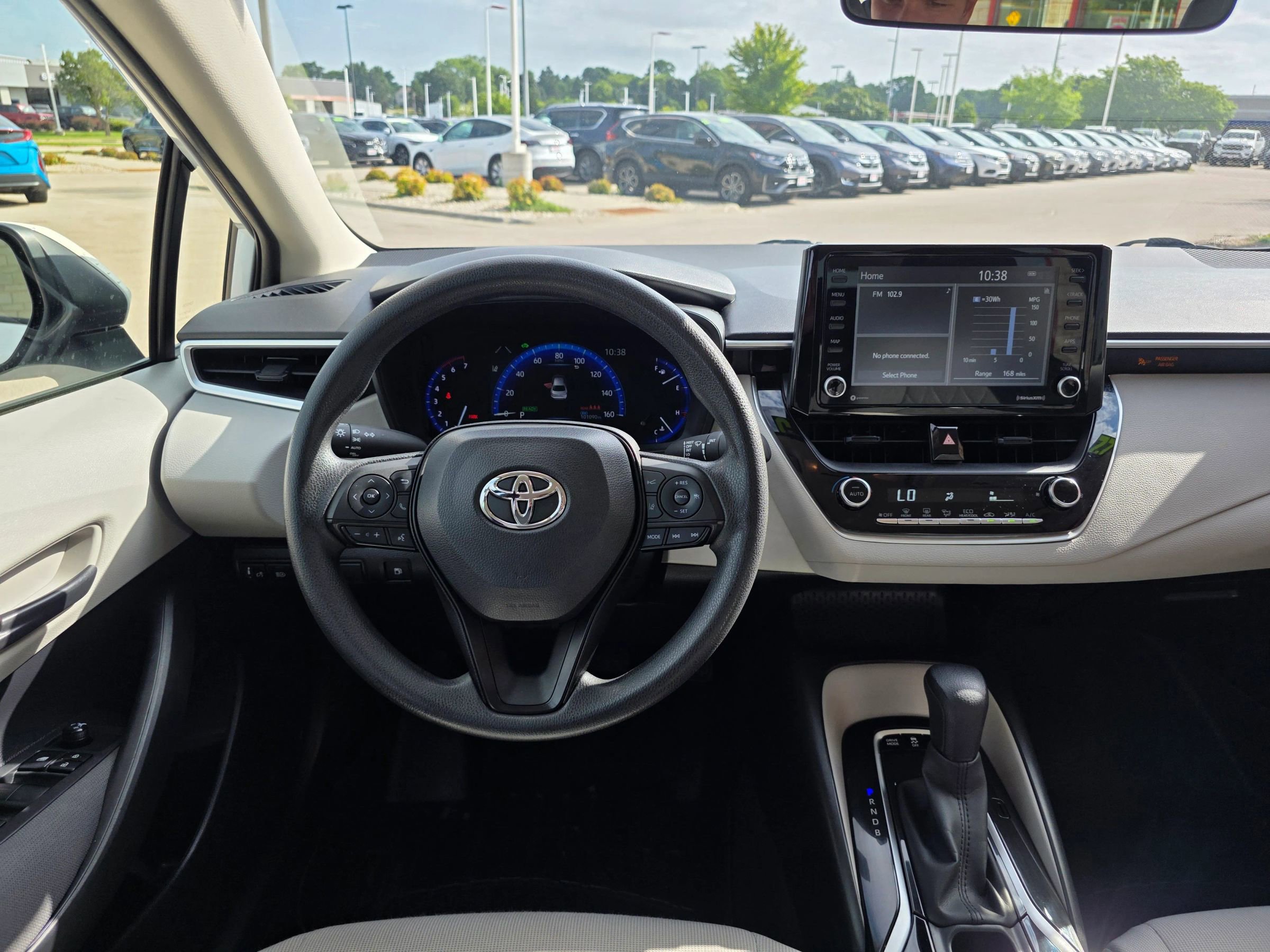 Used 2022 Toyota Corolla LE image 11
