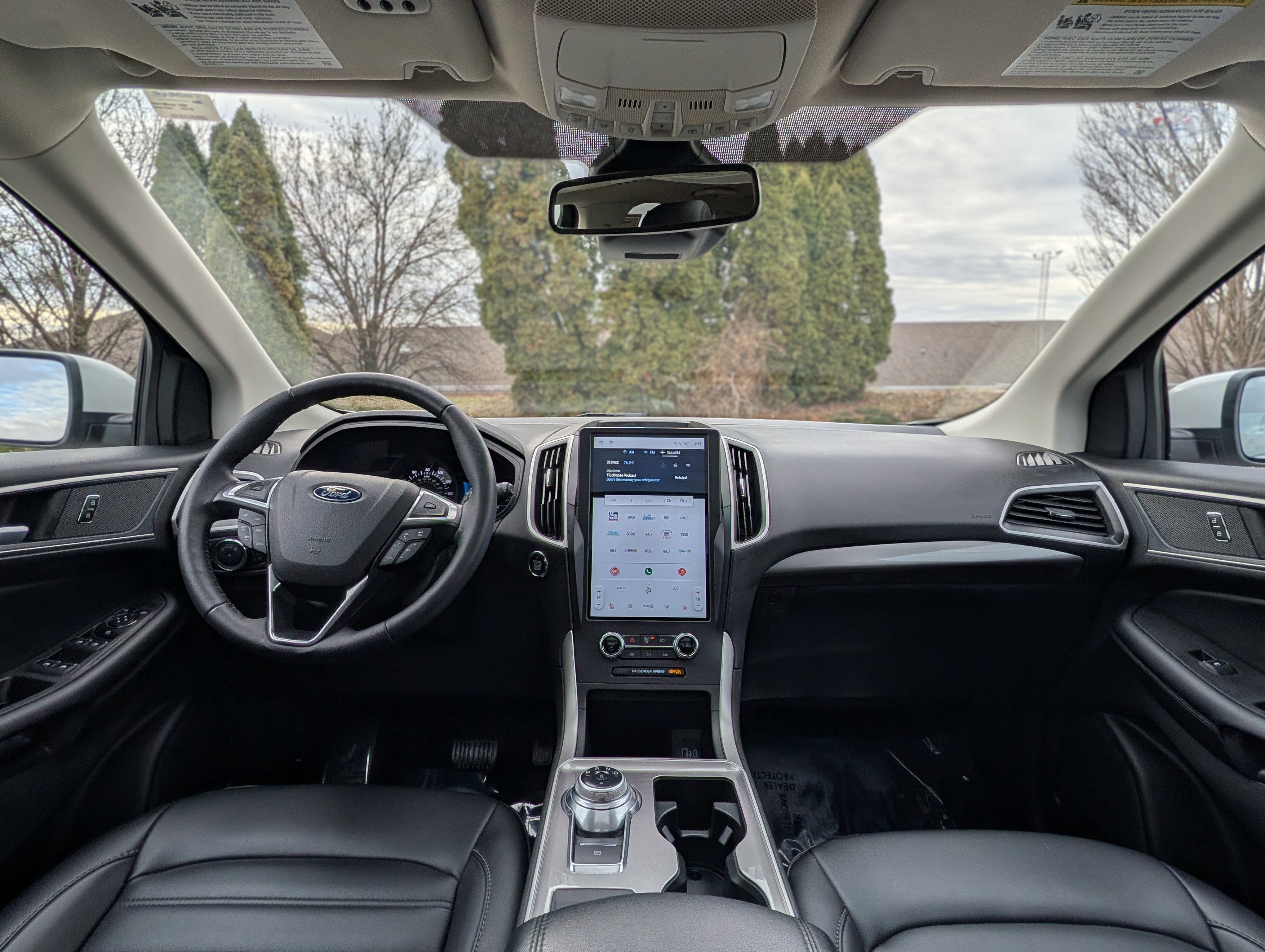 Used 2024 Ford Edge SEL w/ Convenience Package image 13