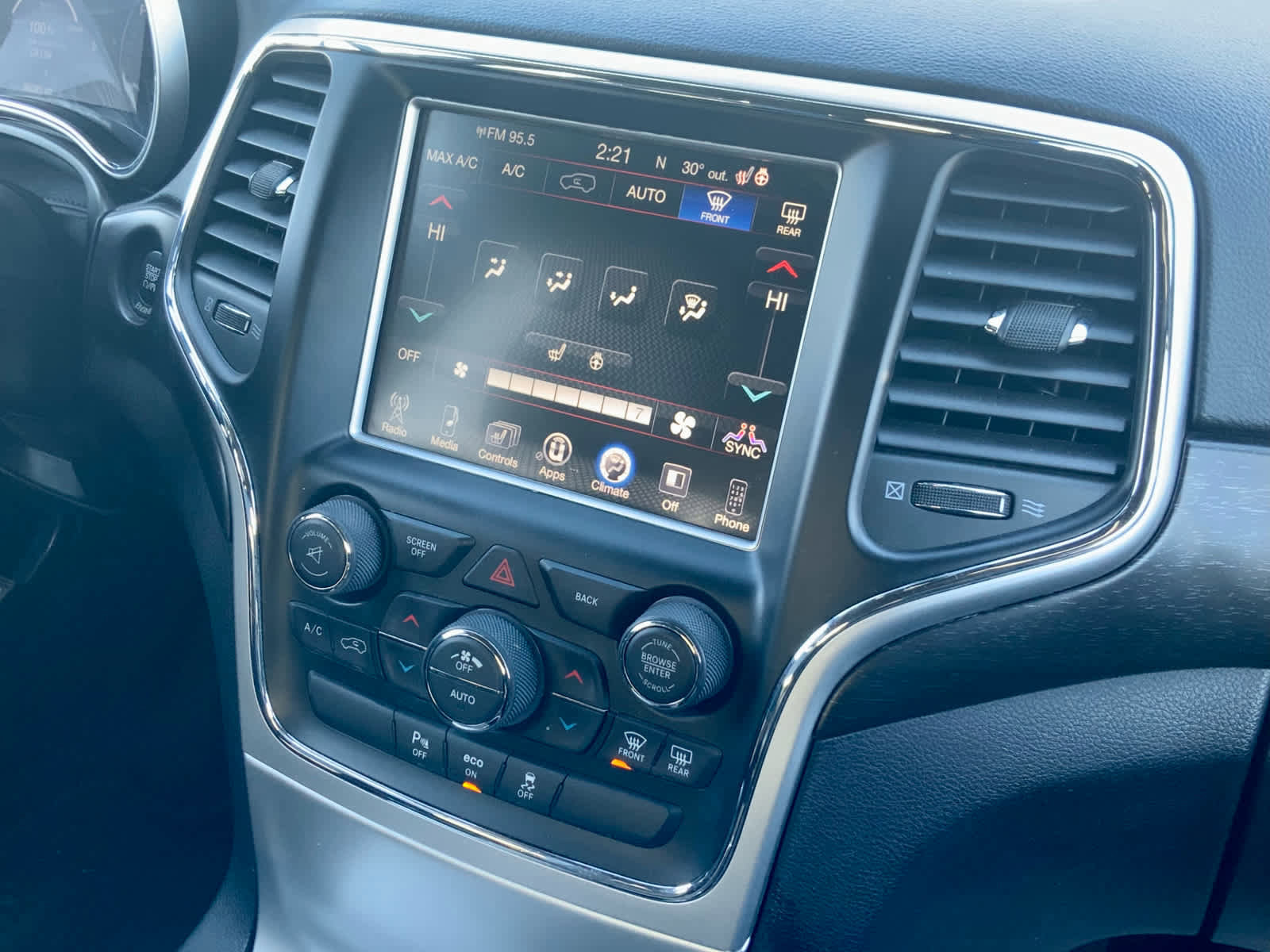 Used 2015 Jeep Grand Cherokee Altitude image 43