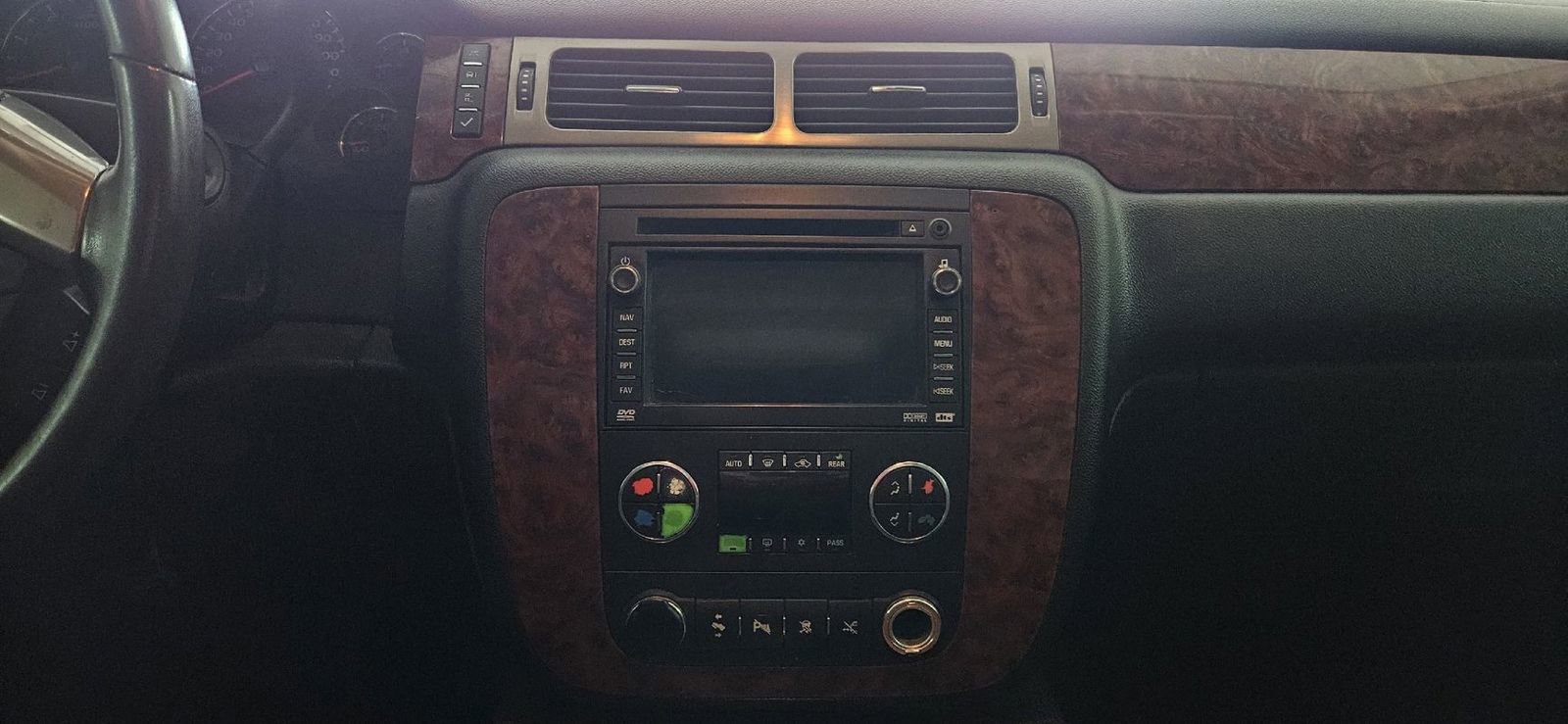 Used 2009 Chevrolet Tahoe LTZ AWD/4WD image 13