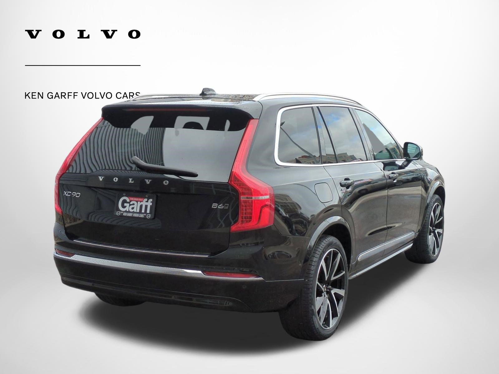 Used 2025 Volvo XC90 B6 Plus image 3