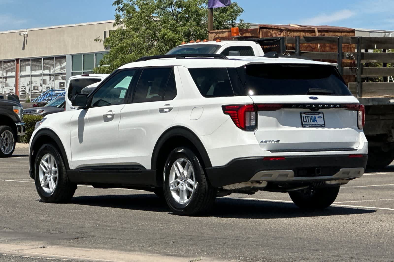 New 2026 Ford Explorer Active w/ Active Comfort Package RWD image 6