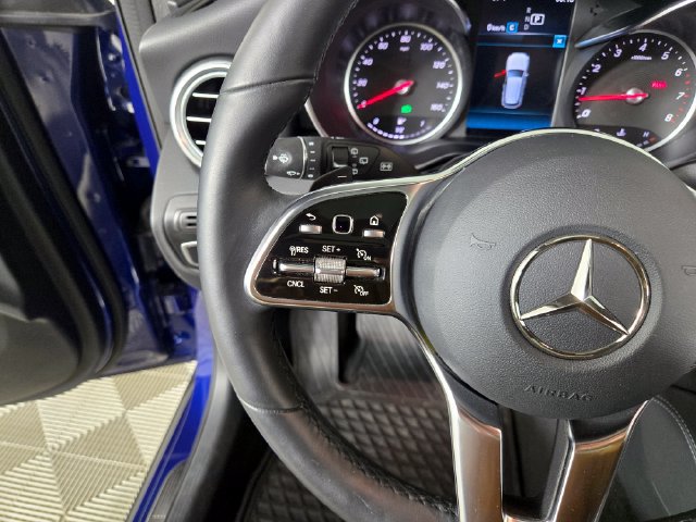 Used 2020 Mercedes-Benz GLC 300 4MATIC image 24
