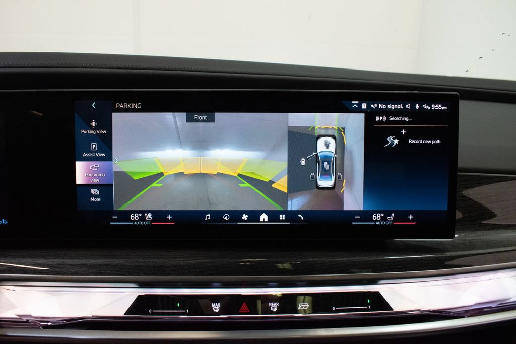 Certified 2026 BMW 740i xDrive AWD/4WD image 17
