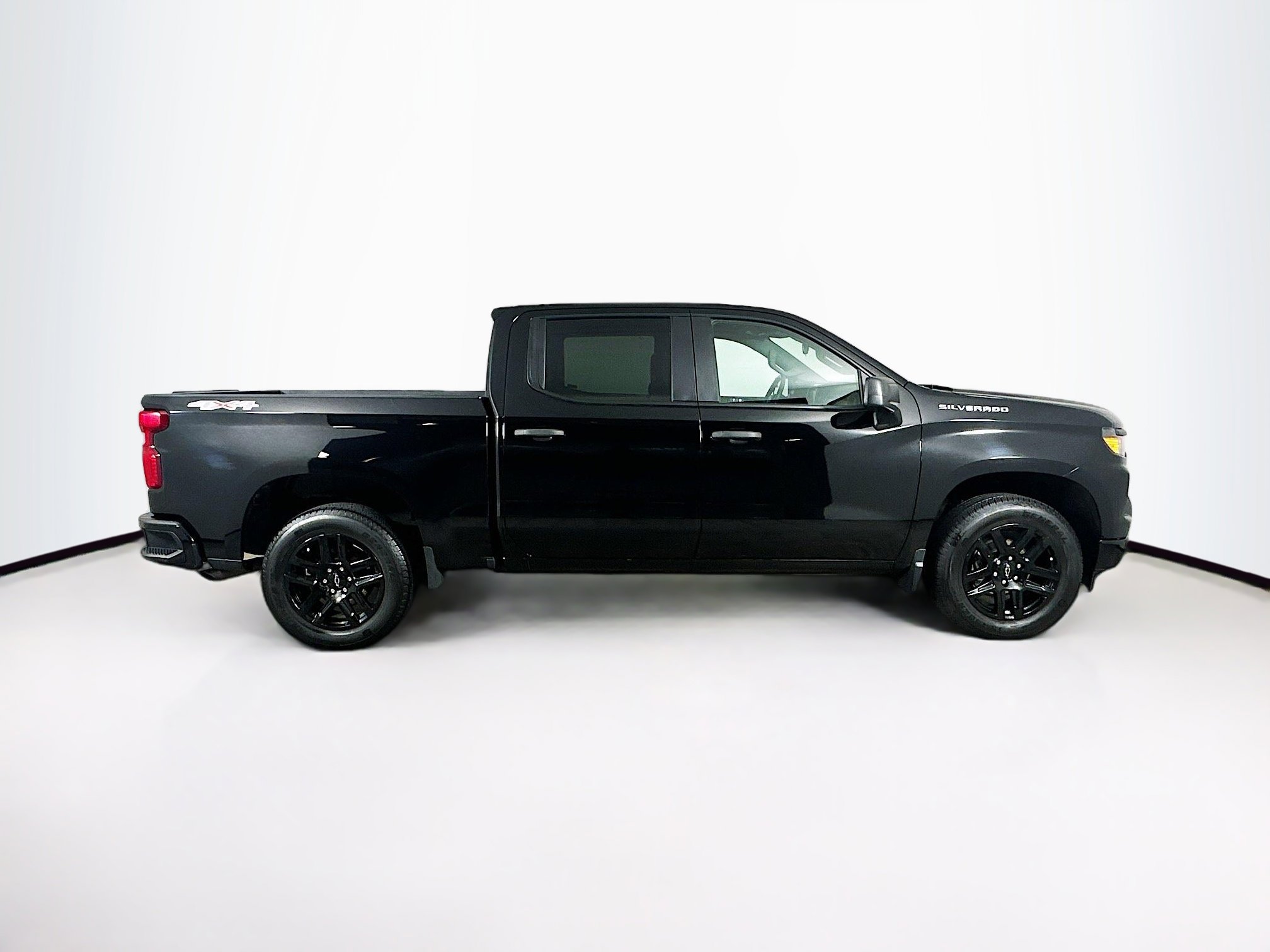 Used 2022 Chevrolet Silverado 1500 Custom image 10