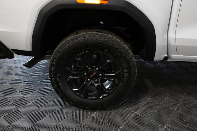 New 2025 GMC Canyon Elevation w/ Convenience Package image 10