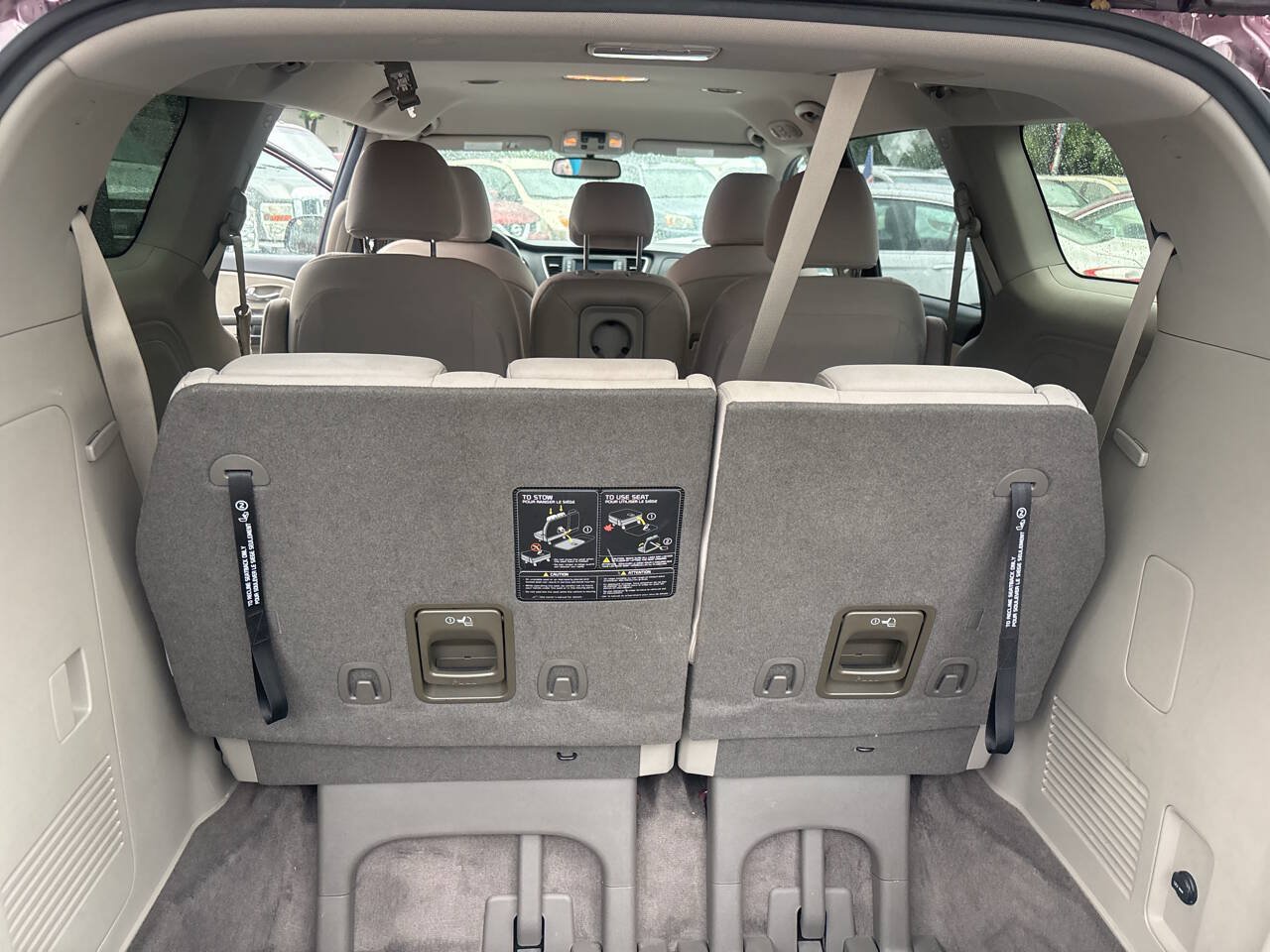 Used 2020 Kia Sedona LX FWD image 19