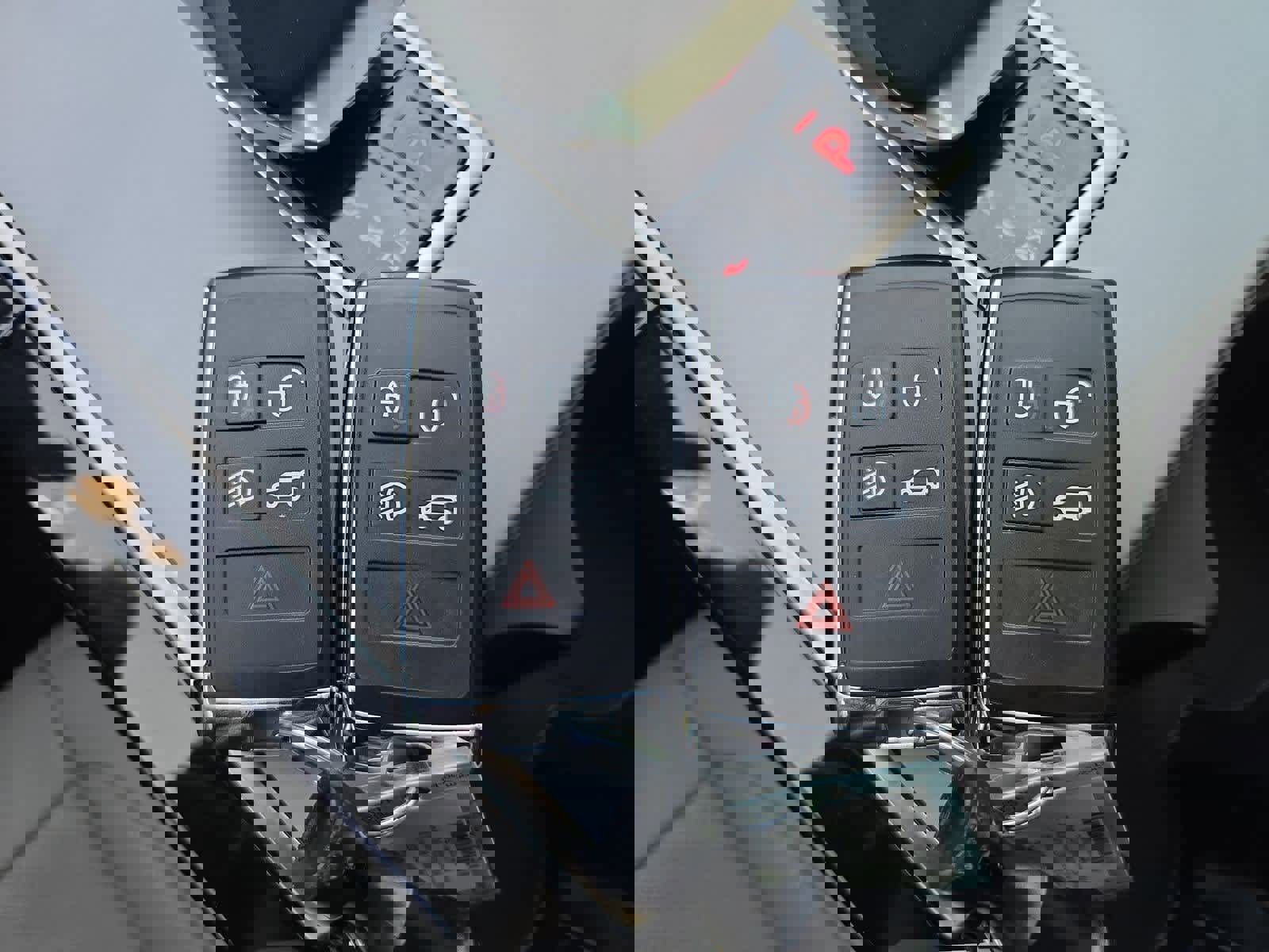 Used 2025 Land Rover Range Rover Evoque S image 36