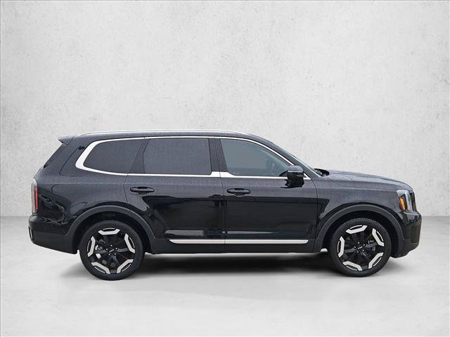 Used 2023 Kia Telluride EX FWD image 4
