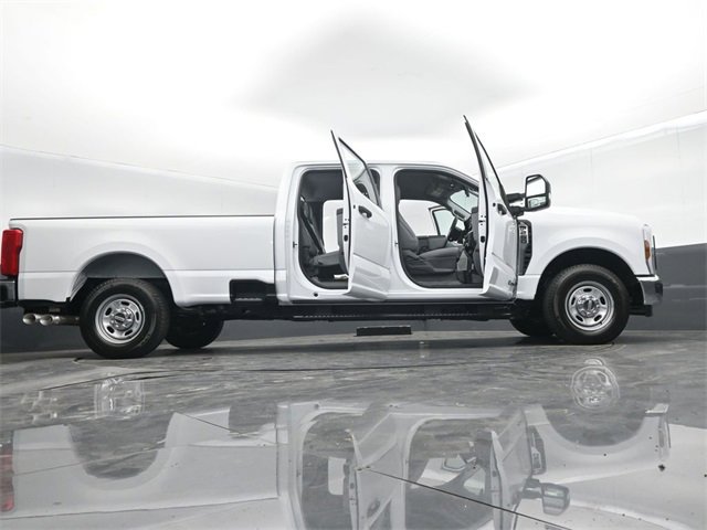 New 2025 Ford F250 XL w/ XL Chrome Package image 67