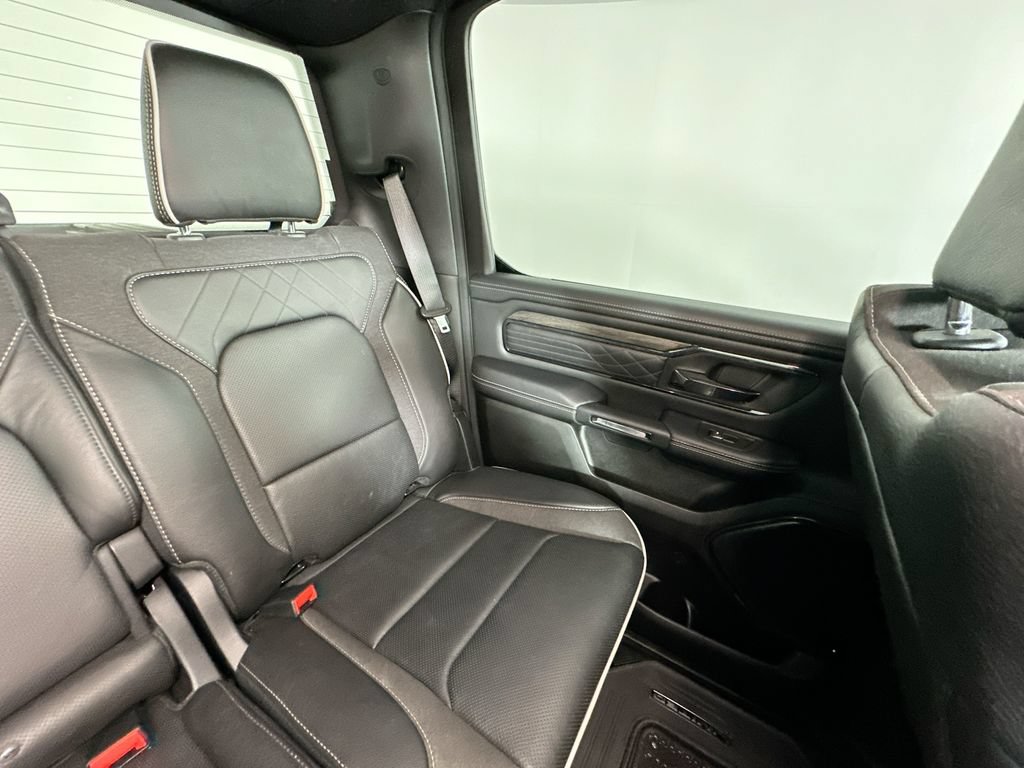 Used 2025 RAM 1500 Limited AWD/4WD image 14