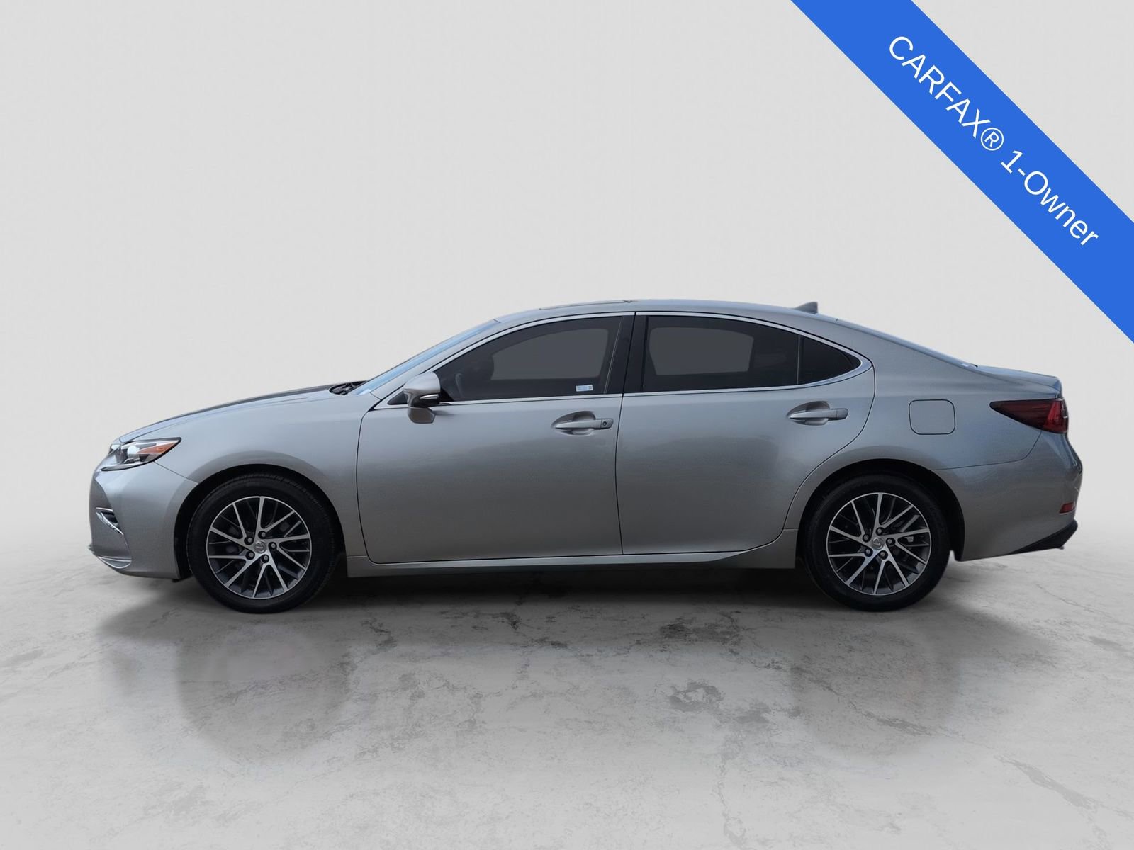 Used 2016 Lexus ES 350 w/ Premium Package w/Wood Trim image 3
