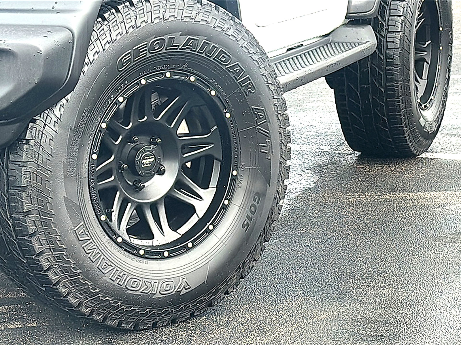 Used 2022 Jeep Wrangler Sport image 3