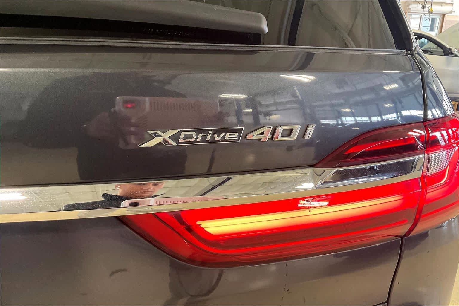 Used 2020 BMW X7 xDrive40i w/ Premium Package AWD/4WD image 9