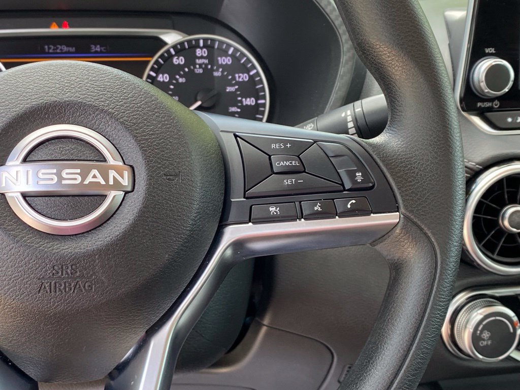Used 2025 Nissan Sentra SV FWD image 15