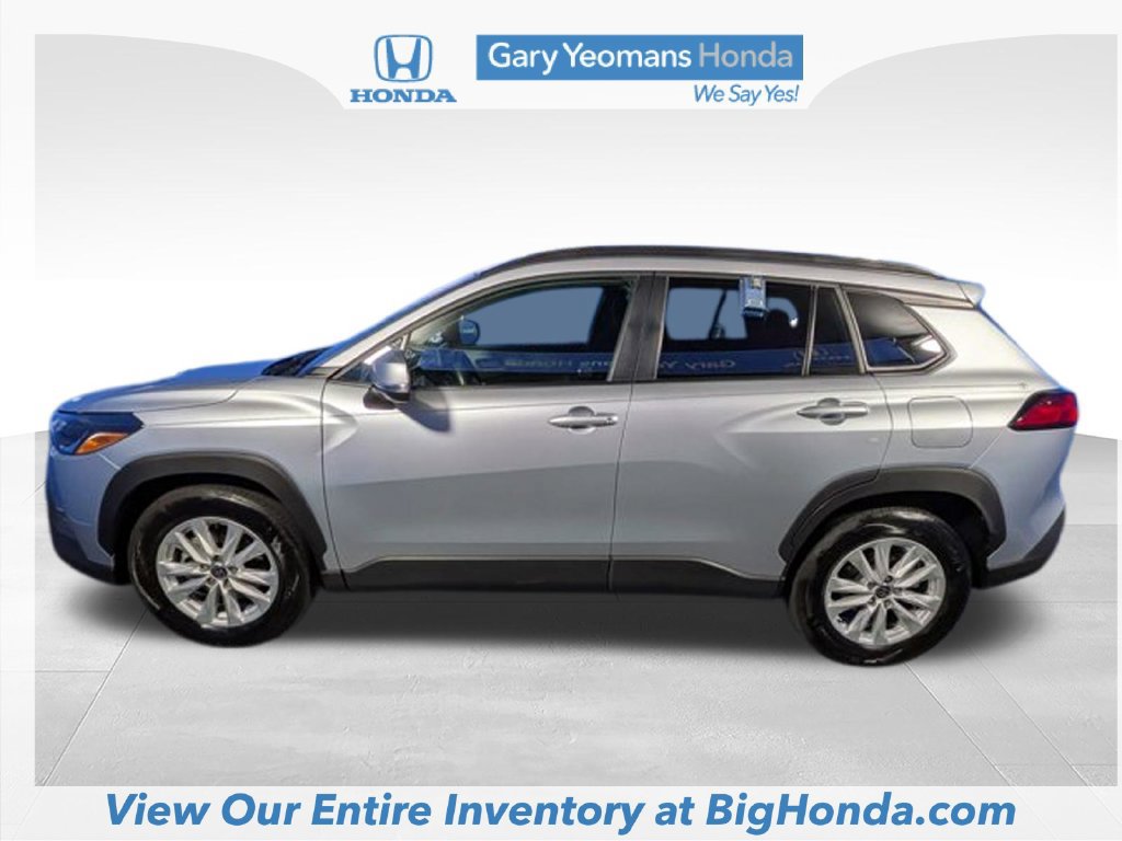 Used 2023 Toyota Corolla Cross LE AWD/4WD image 9
