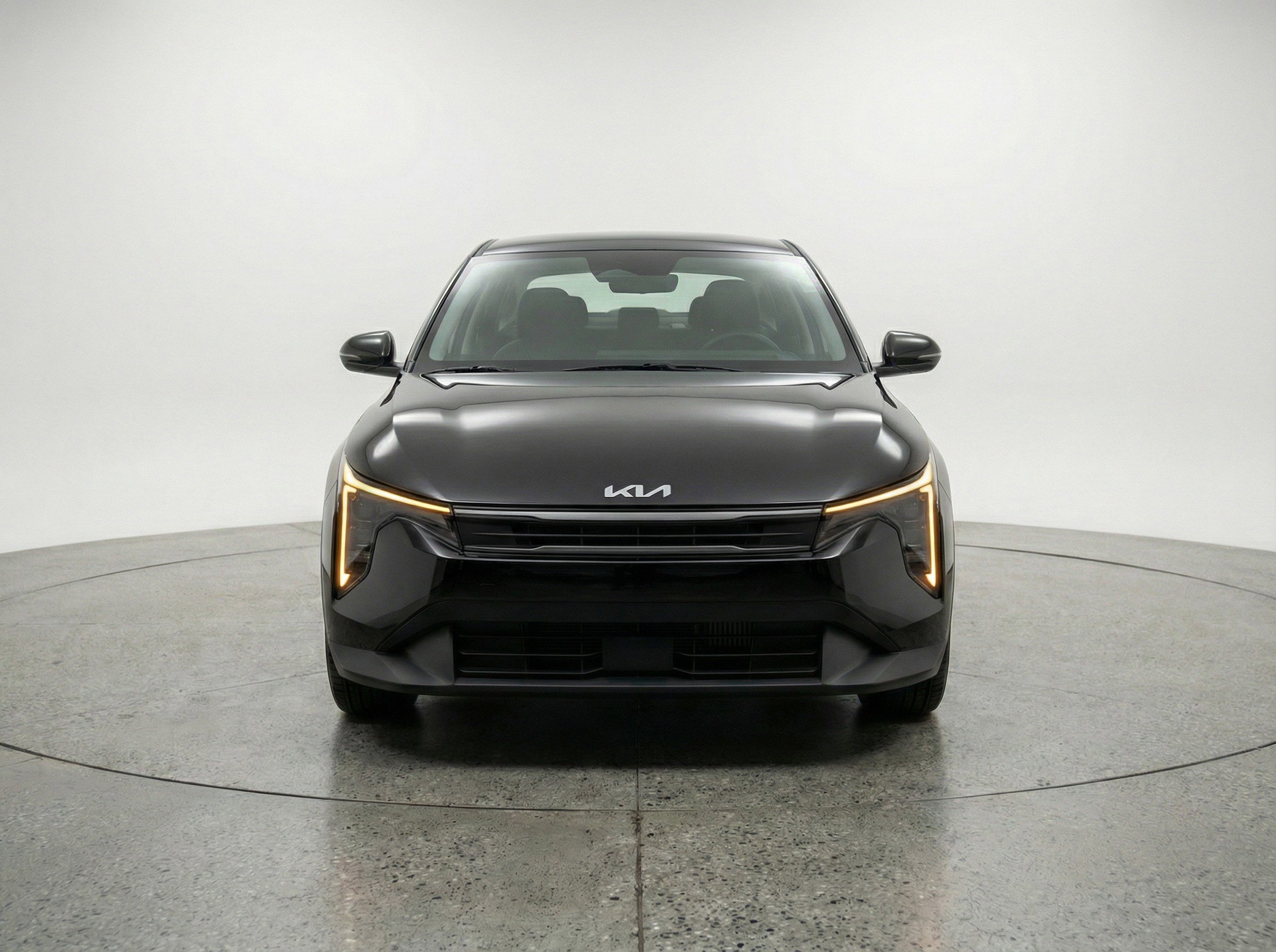 Used 2025 Kia K4 LXS image 2