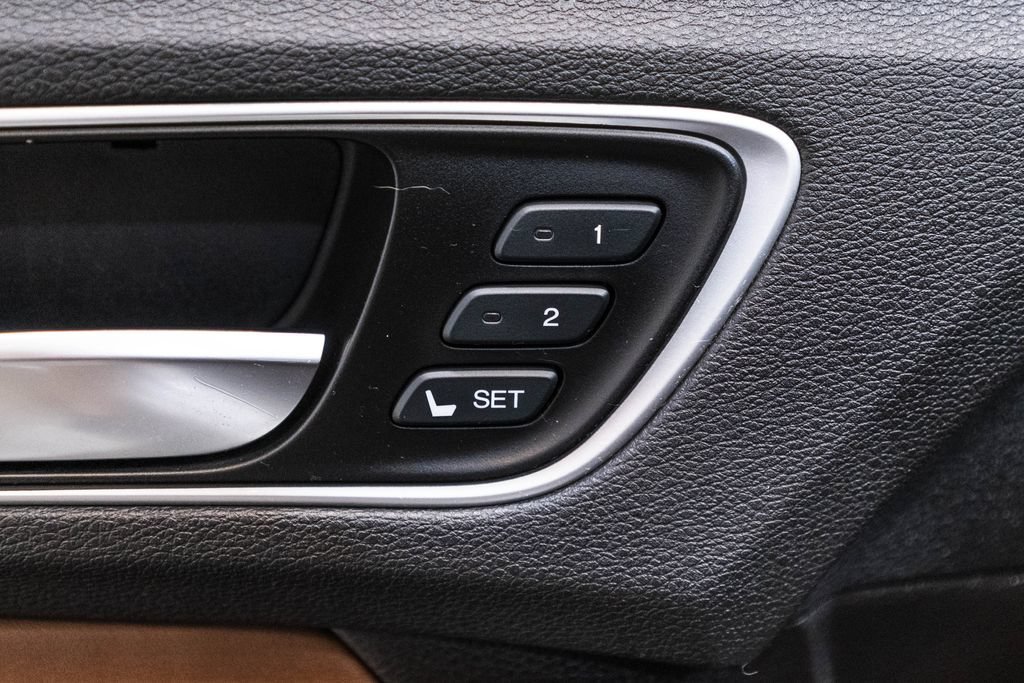 Used 2019 Acura TLX w/ Technology Package FWD image 19