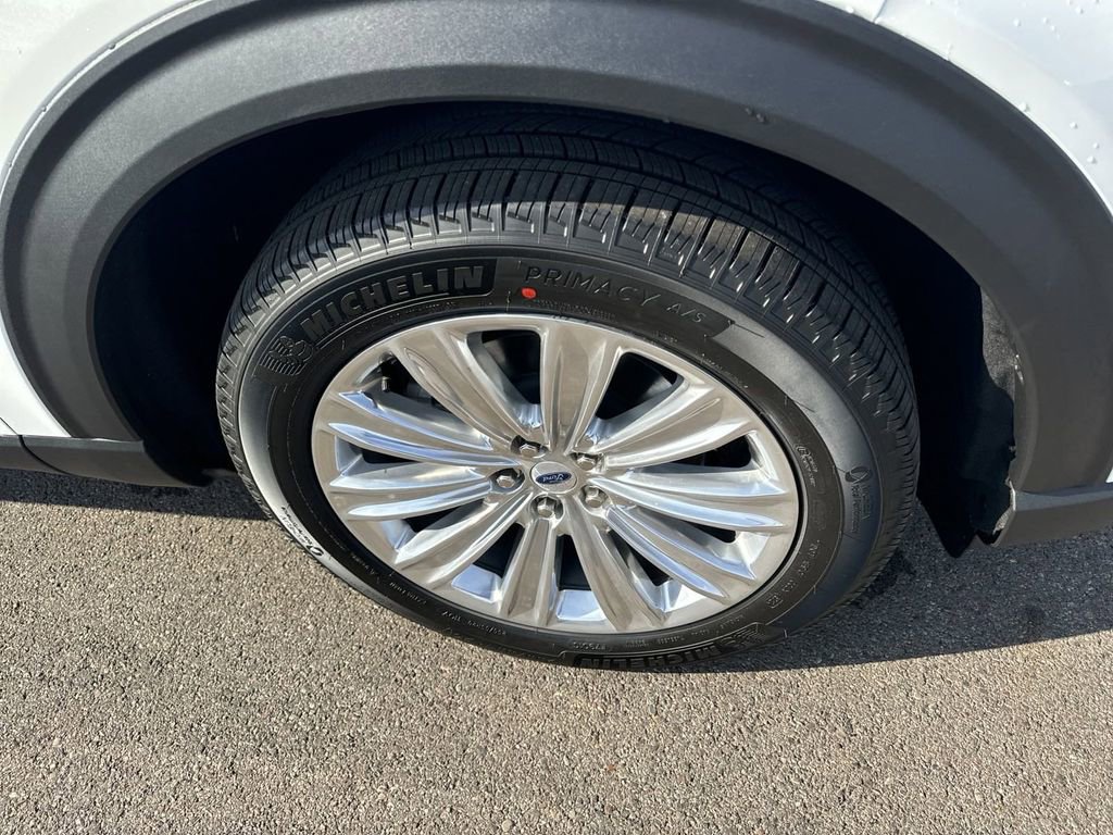 New 2025 Ford Explorer Platinum w/ LUX Leather Package image 11