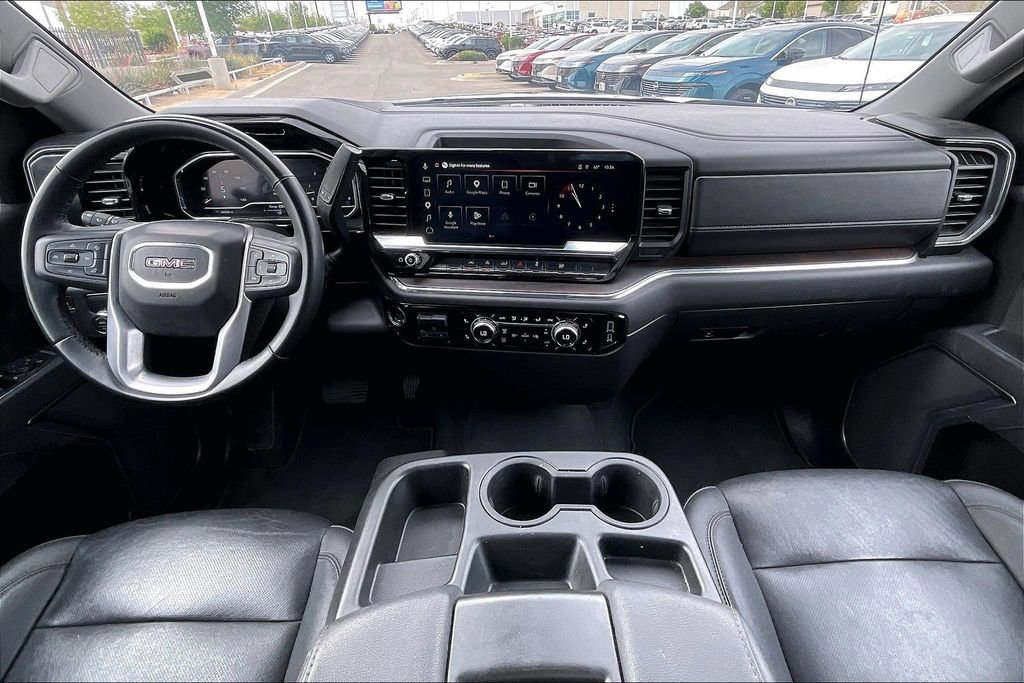 Used 2025 GMC Sierra 1500 SLT image 15