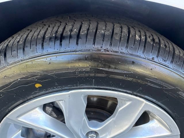Used 2024 Chevrolet Malibu LT FWD image 11