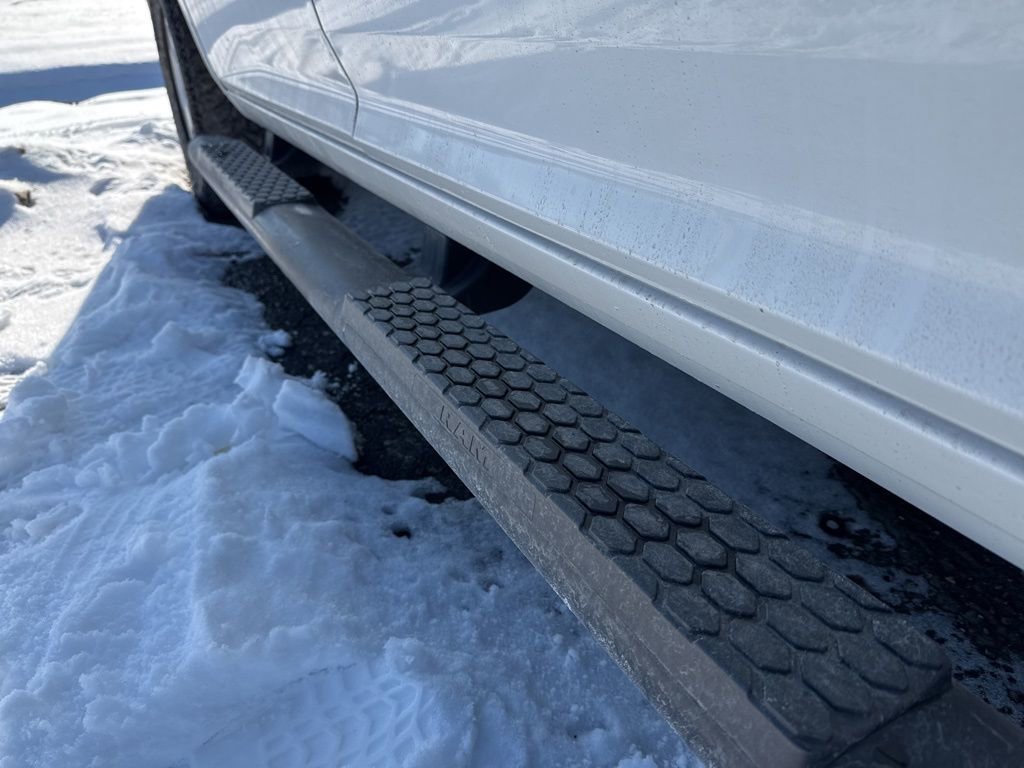 Used 2017 RAM 1500 Express image 24