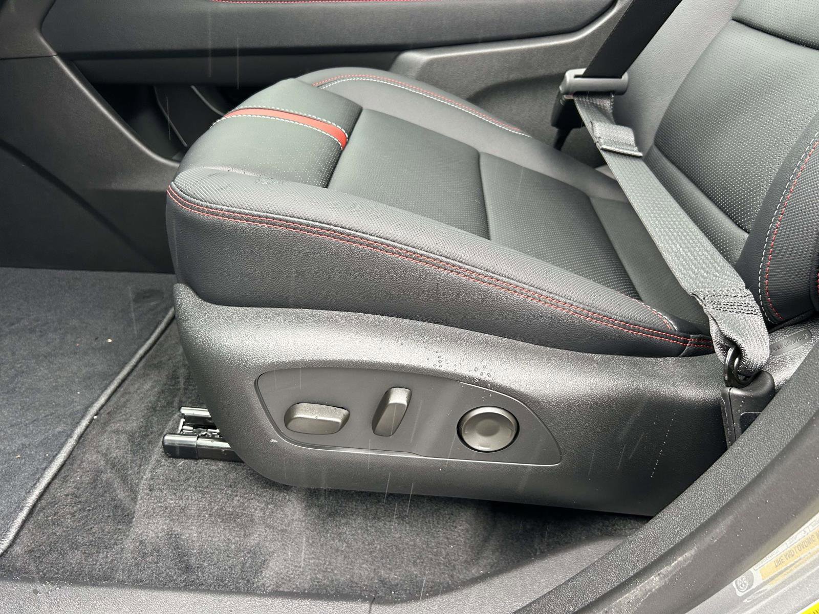 New 2026 Chevrolet Traverse RS image 20