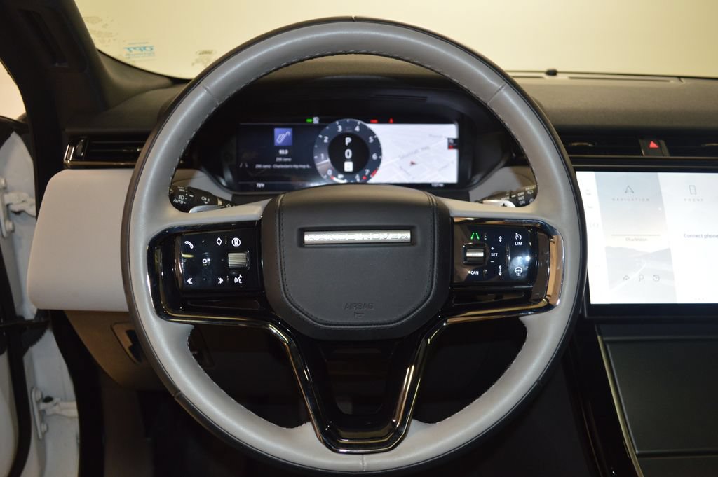 Used 2026 Land Rover Range Rover Velar S AWD/4WD image 20