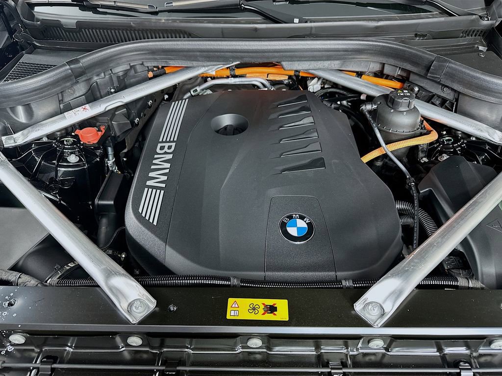 New 2026 BMW X5 xDrive50e w/ M Sport Package image 37