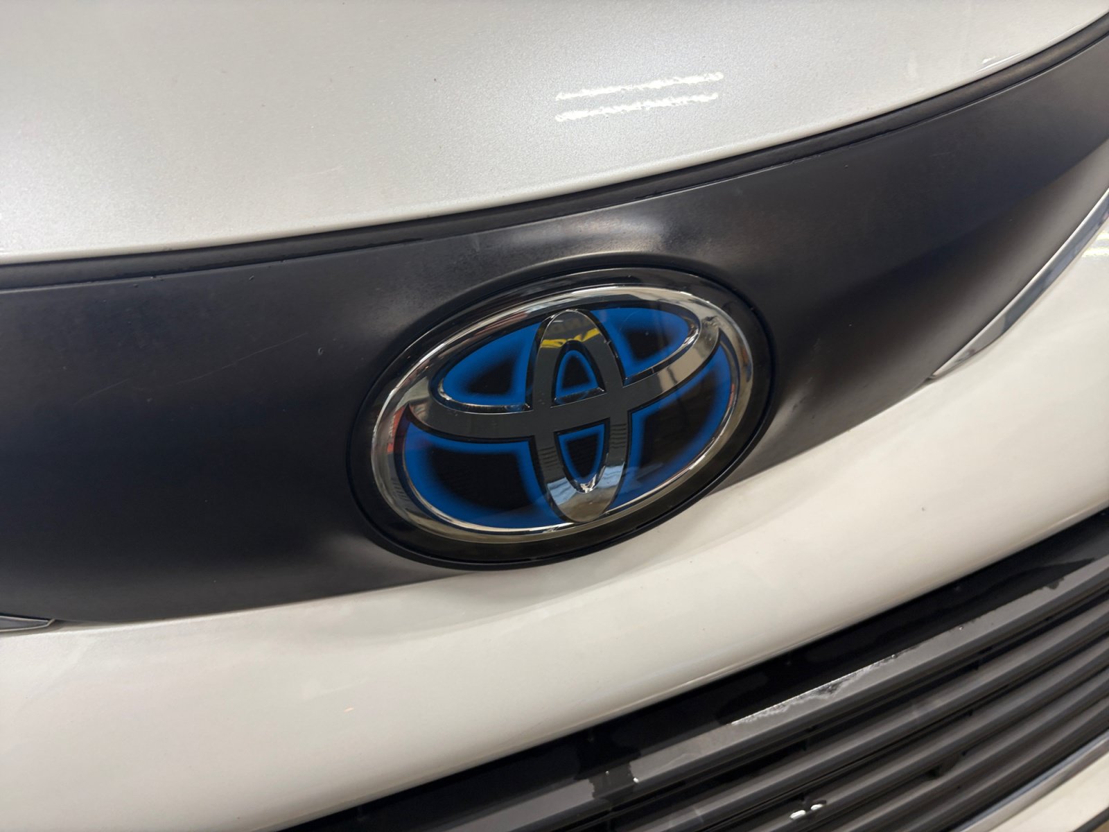 Used 2022 Toyota Sienna XLE FWD image 22