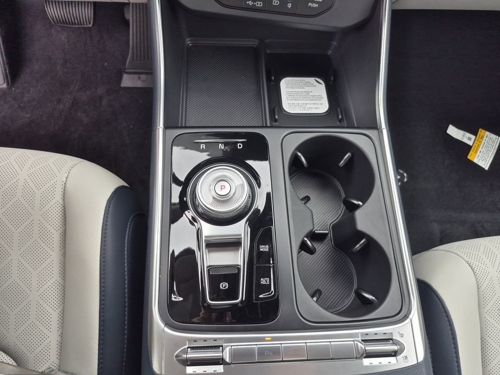 New 2026 Kia Carnival SX image 9