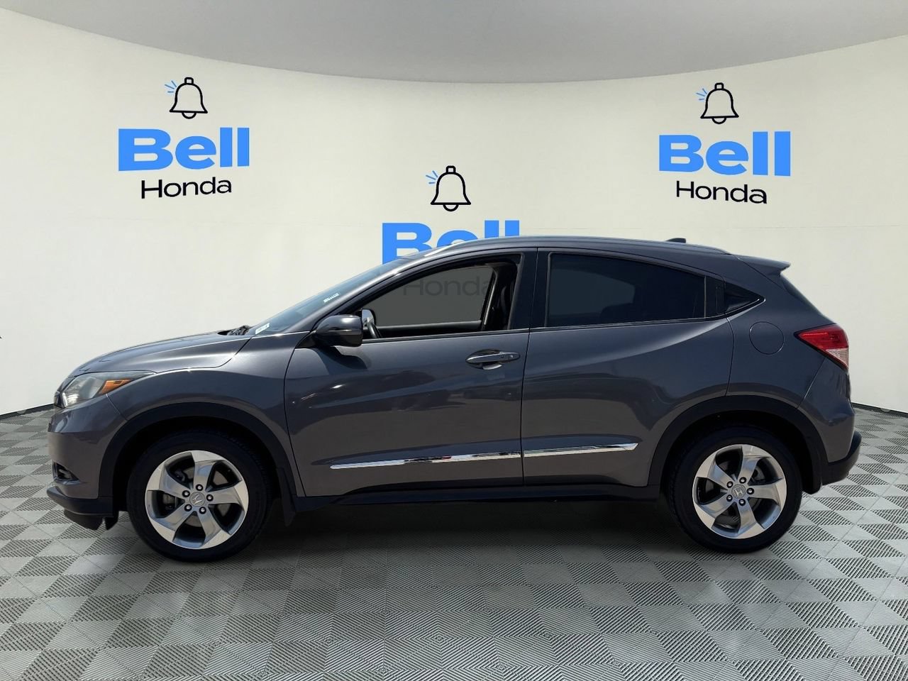 Certified 2017 Honda HR-V EX-L image 2