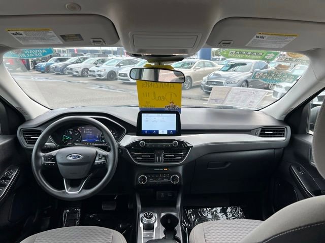 Used 2022 Ford Escape SE image 35