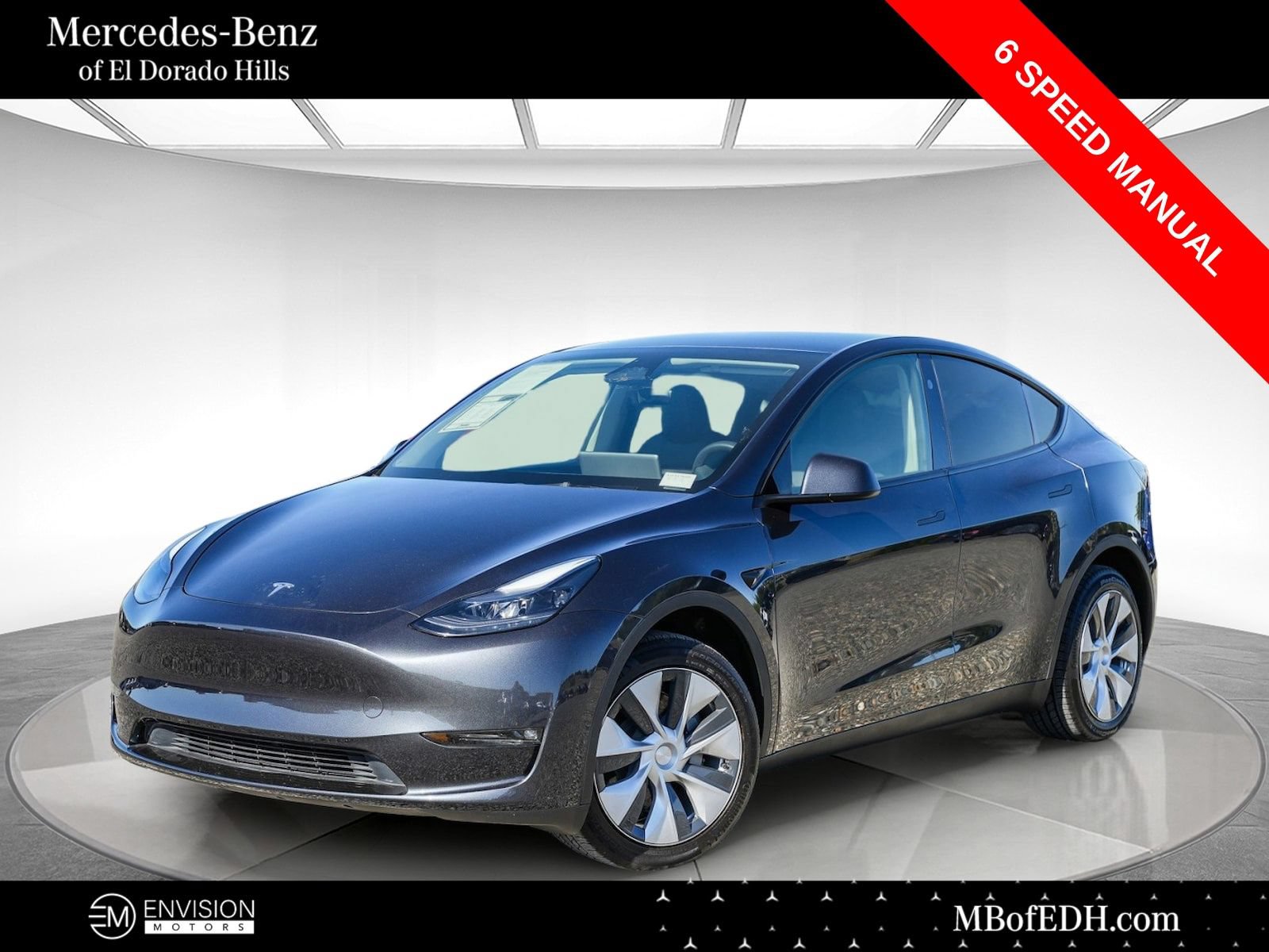 Used 2024 Tesla Model Y Long Range AWD/4WD image 1