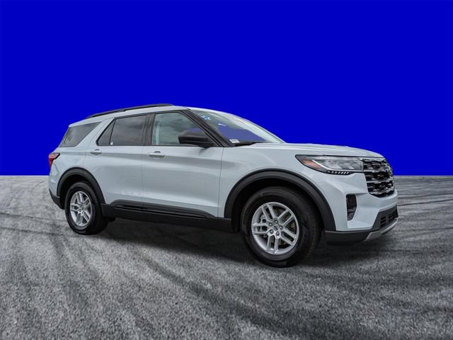 Certified 2026 Ford Explorer Active w/ Active Comfort Package RWD image 2