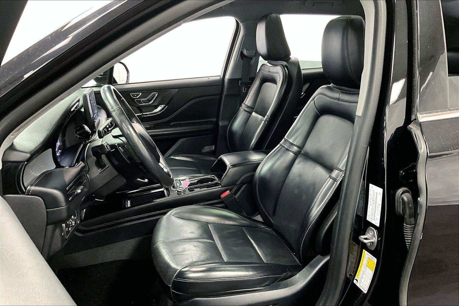 Used 2021 Lincoln Corsair AWD w/ Premium Package image 24