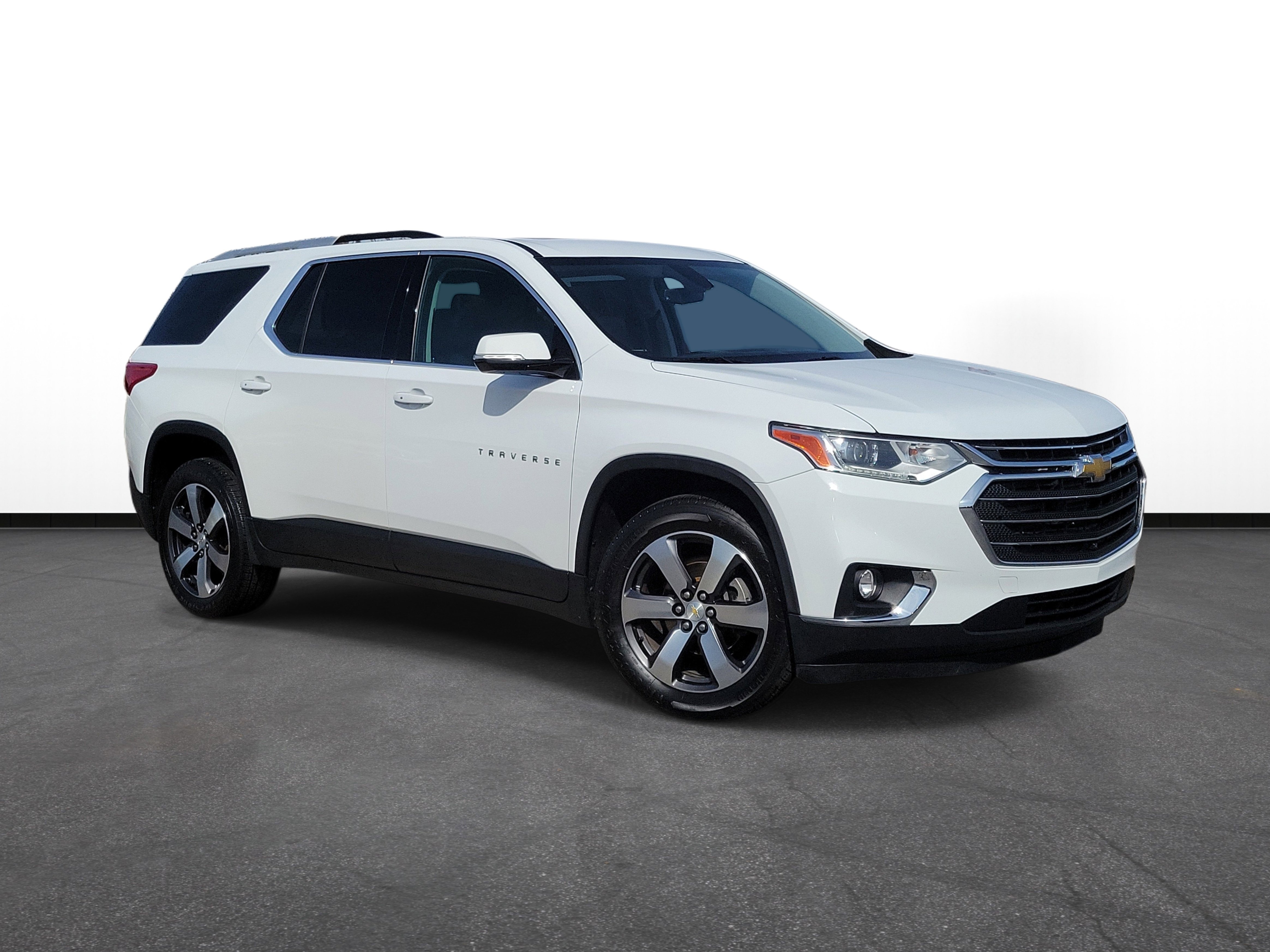 Used 2018 Chevrolet Traverse LT