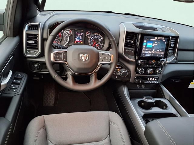 New 2026 RAM 1500 4x4 Crew Cab image 11