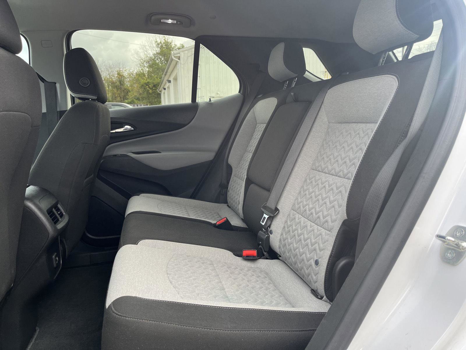 Used 2023 Chevrolet Equinox LS image 34