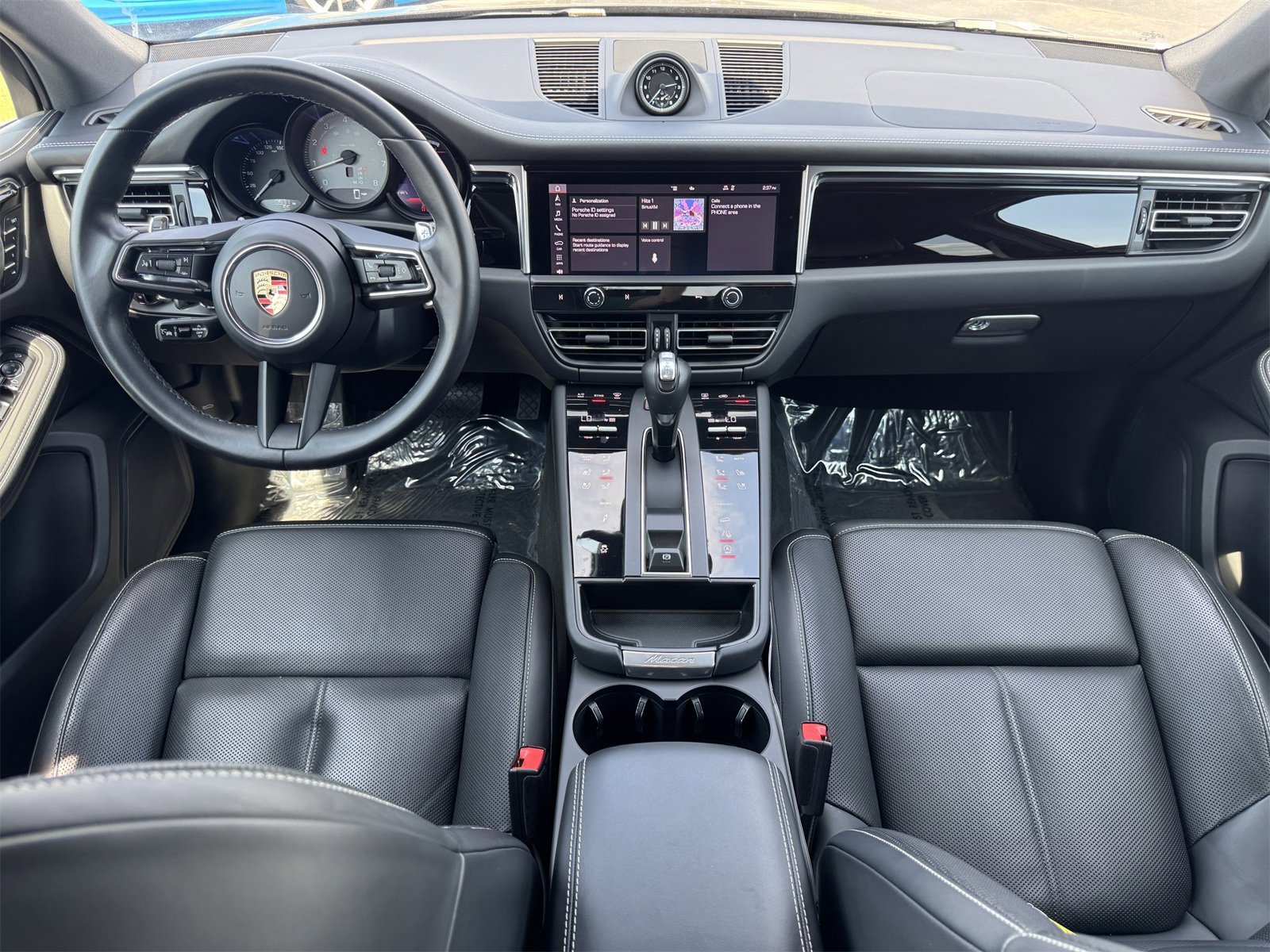 Certified 2024 Porsche Macan S image 13