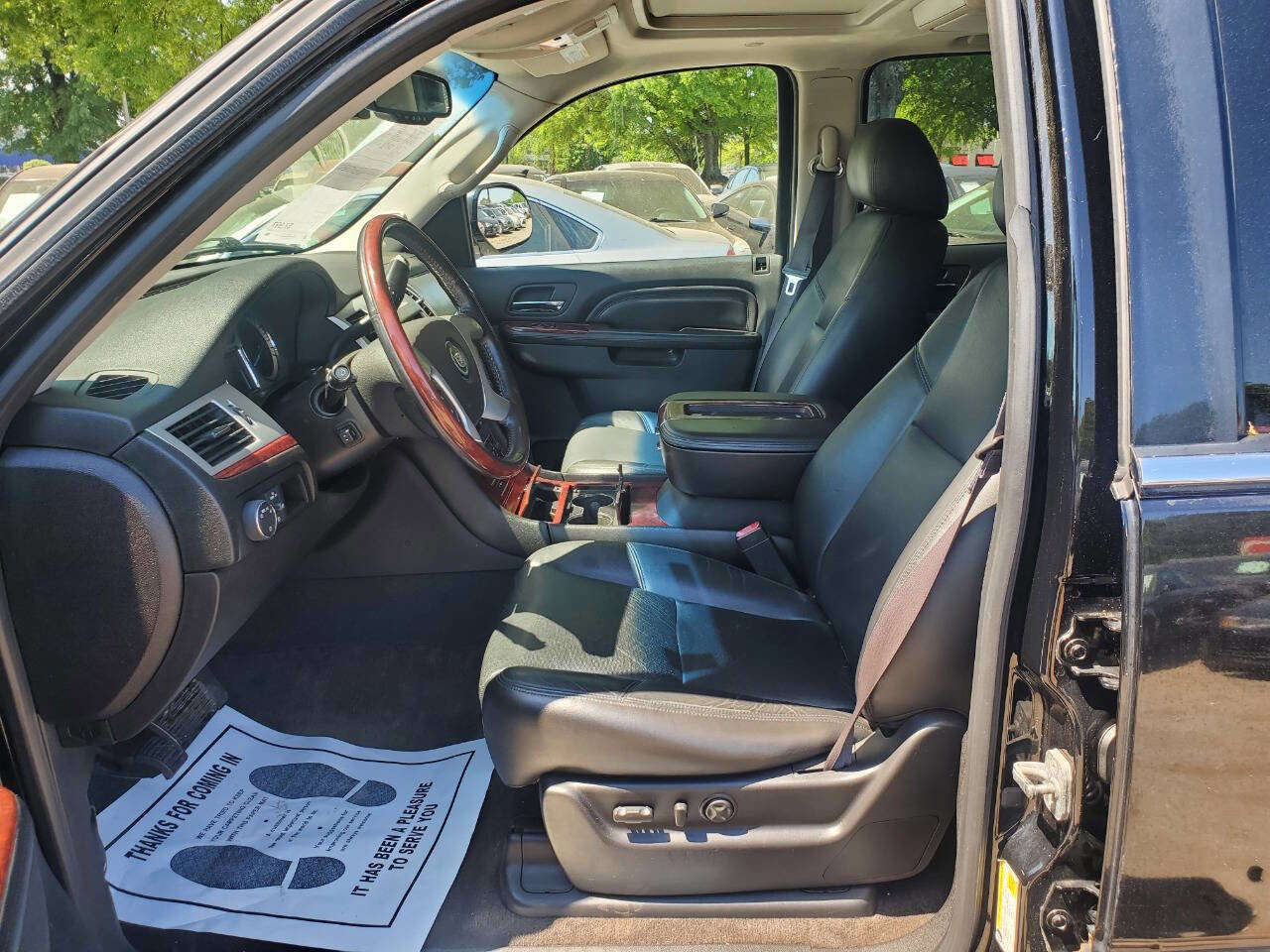 Used 2014 Cadillac Escalade Premium image 10