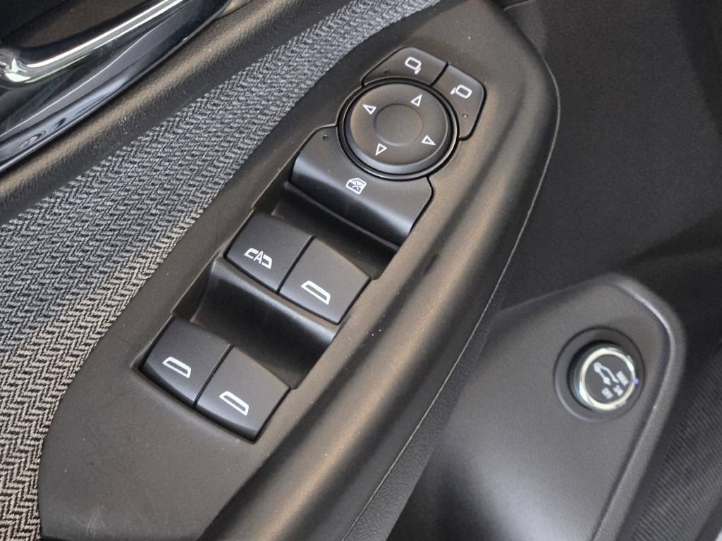 Certified 2026 Chevrolet TrailBlazer LT w/ Convenience Package FWD image 19