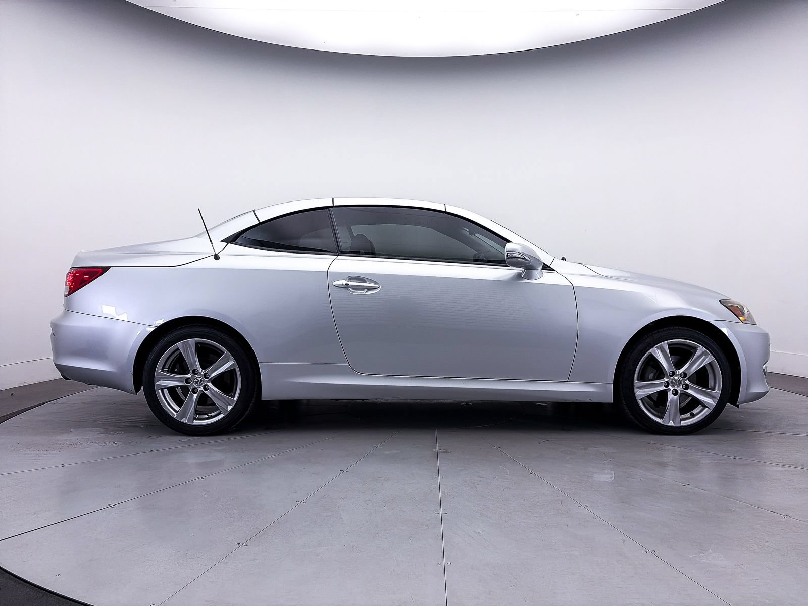 Used 2013 Lexus IS 250C w/ Luxury Pkg RWD image 29