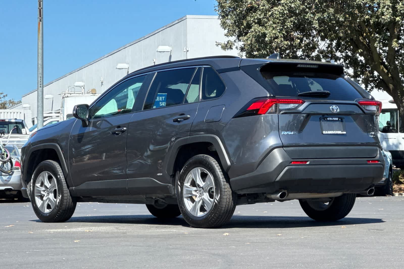 Used 2025 Toyota RAV4 XLE AWD/4WD image 6